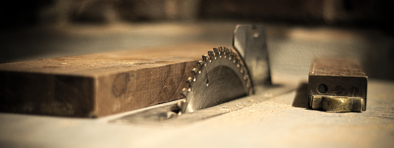 Quality, seasoned ash goes into DaShtick guitars